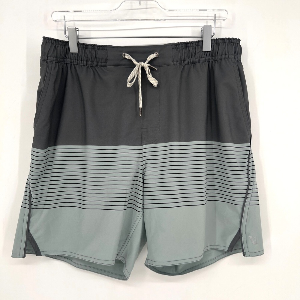 Vuori Trail Short Mens XL Gray Stripe Athleisure Workout Gym Running Sports